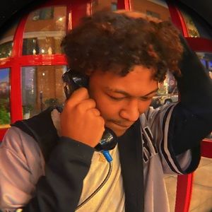 Meet your Posher, Elisha